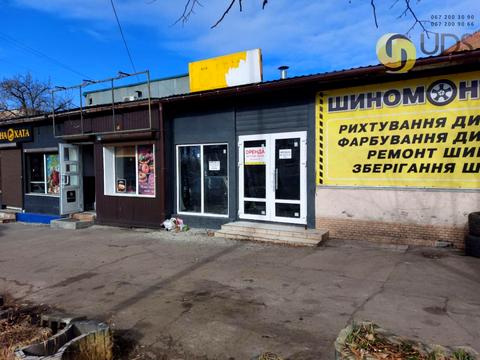 комерційна за адресою Райдужна вул., 27Б