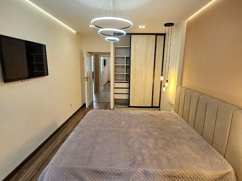 квартира по адресу Высочана ул., 18 к41
