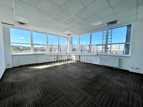 комерційна за адресою Степана Бандери просп. (Московський), 9