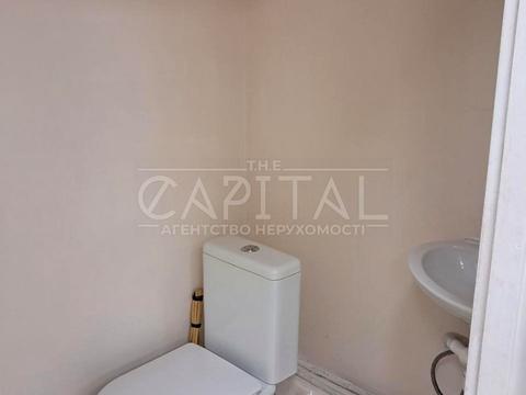 комерційна за адресою Басейна вул., 7