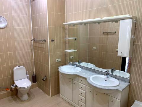 квартира за адресою Євгена Коновальця вул. (Щорса), 32-А