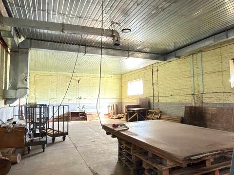 коммерческая по адресу с. Здолбица, Заставя, 2