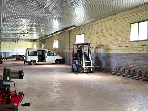 коммерческая по адресу с. Здолбица, Заставя, 2