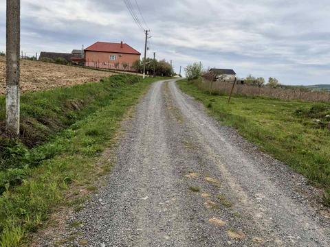 участок по адресу с. Залужье, 