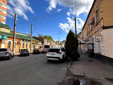 комерційна за адресою Нижньовоскресенська вул., 9-А