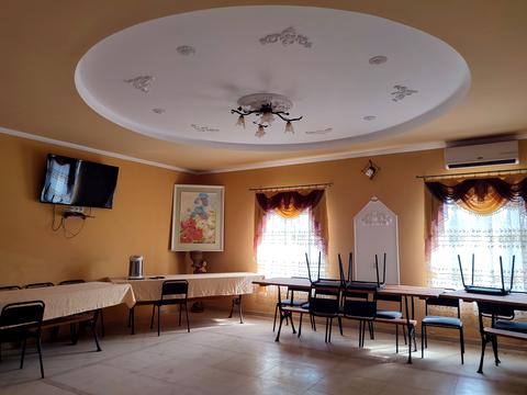 коммерческая по адресу Коновальця, 2А