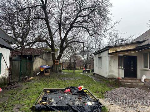 будинок за адресою Садова