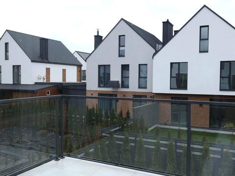 будинок за адресою Михайла Грушевського вул.