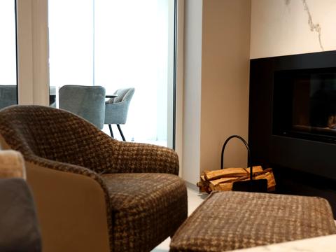 будинок за адресою Михайла Грушевського вул.