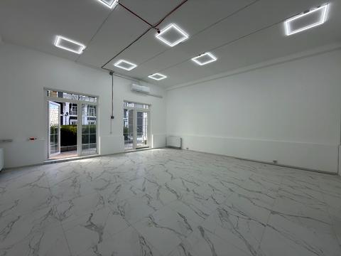 комерційна за адресою Михайла Максимовича вул. (Онуфрія Трутенка), 26-Д