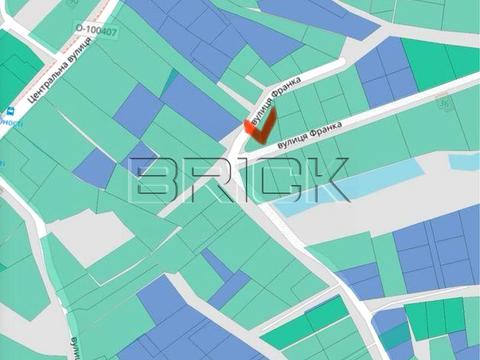 участок по адресу Шкільна пер. (Шкільна), 1