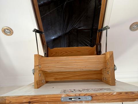 будинок за адресою Донбасівська