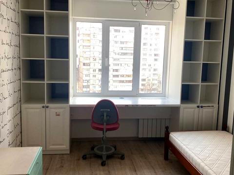 квартира за адресою Анни Ахматової вул., 43