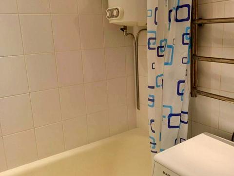 квартира за адресою Михайла Омеляновича-Павленка вул. (Суворова), 7