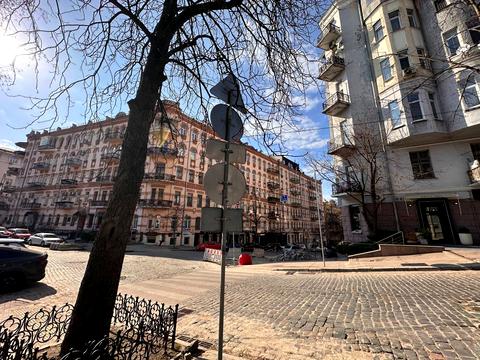 квартира за адресою Київ, Ольгинська вул., 2/1