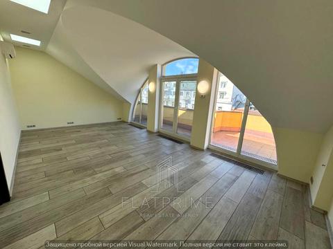 комерційна за адресою Івана Франка вул., 15