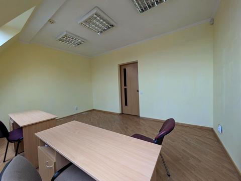 комерційна за адресою Залізнична вул., 15