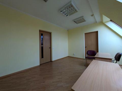 комерційна за адресою Залізнична вул., 15