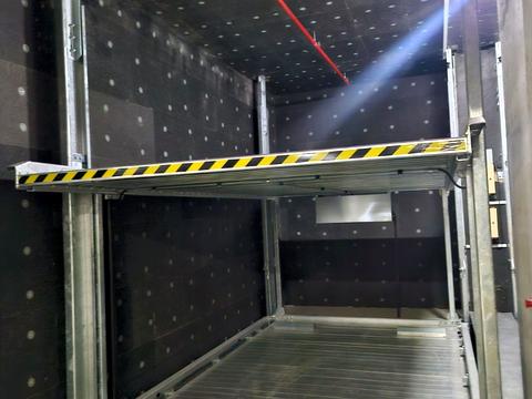 паркомісце за адресою Воскресенська вул., 2-В