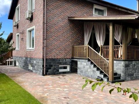 будинок за адресою Вишнева вул., 18