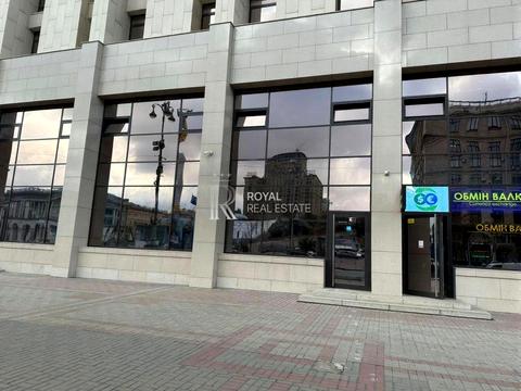 коммерческая по адресу Крещатик ул., 182