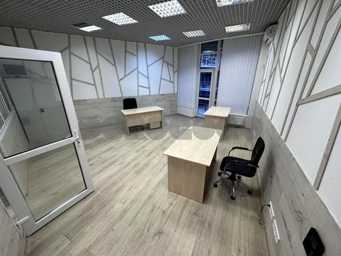 коммерческая по адресу Евгения Коновальца ул. (Щорса), 36Д