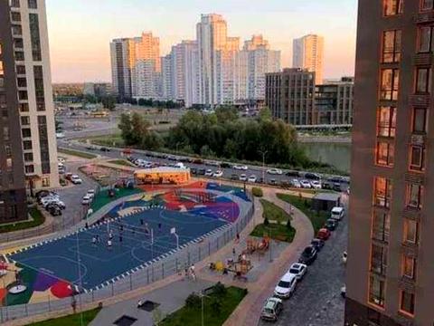 квартира за адресою Дніпровська набережна вул., 18-А