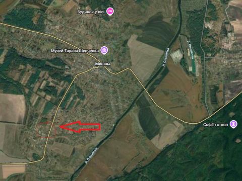 ділянка за адресою с. Мошни, Соборна