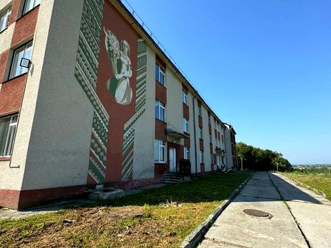 комерційна за адресою Санаторна вул., 2