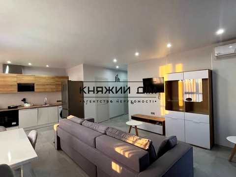 квартира за адресою Дніпровська набережна вул., 17-К