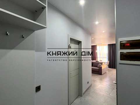 квартира за адресою Дніпровська набережна вул., 17-К