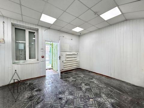 комерційна за адресою Винниченка вул., 6