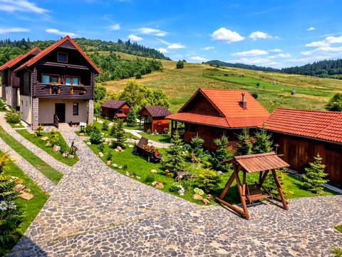 комерційна за адресою Джерельна вул., 1