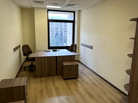 коммерческая по адресу майдан Незалежності пл., 2