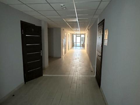 комерційна за адресою майдан Незалежності пл., 2