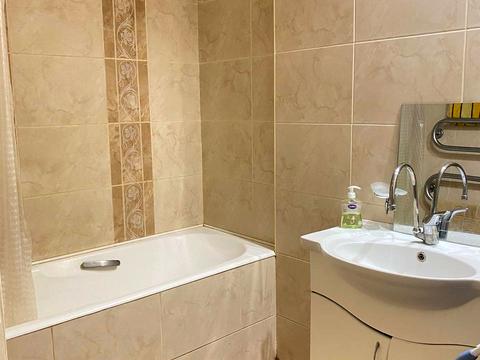 комната по адресу Драгоманова ул., 42-А