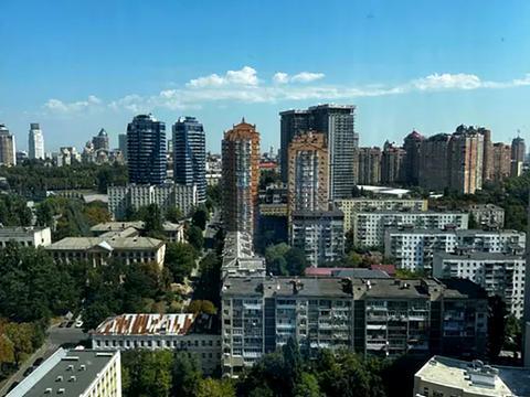 комерційна за адресою Предславинська вул., 16-22