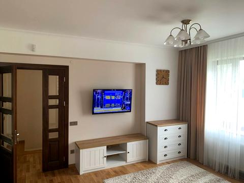 будинок за адресою с. Зимна Вода, Князя Святослава, 1Е