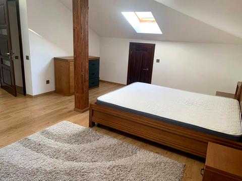 будинок за адресою с. Зимна Вода, Князя Святослава, 1Е