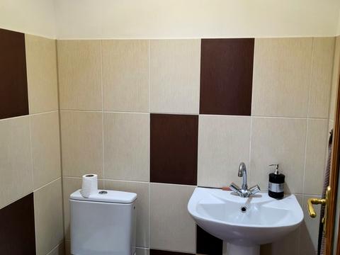 будинок за адресою Квітнева вул., 12