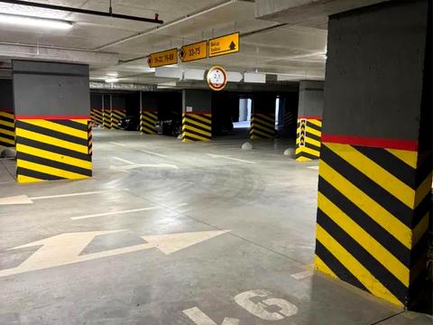 паркоместо по адресу Львов, Пимоненко ул. (Донбассовская), 7к