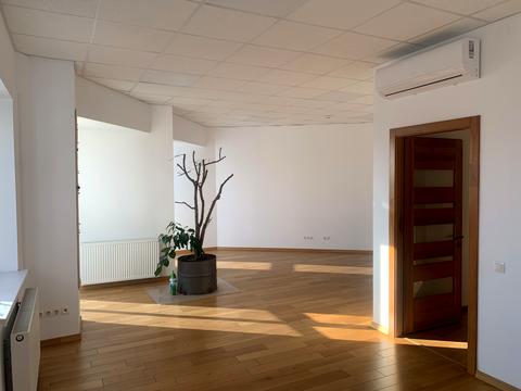 комерційна за адресою Академіка Андрія Сахарова вул., 41
