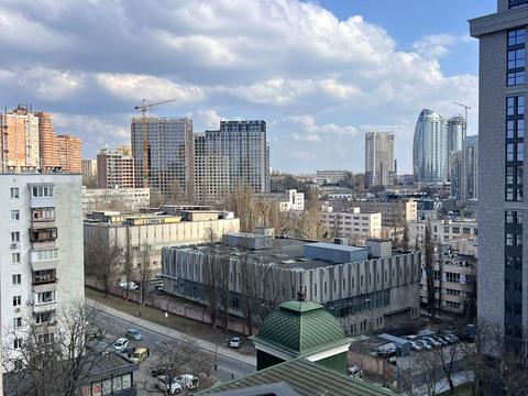 квартира по адресу Василия Тютюнника ул. (Анрі Барбюса), 28-А