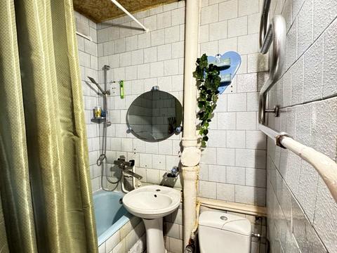 квартира за адресою Космонавтів просп., 16