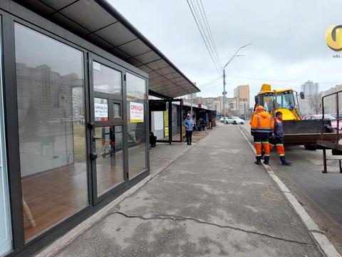 комерційна за адресою Петра Григоренка просп., 15