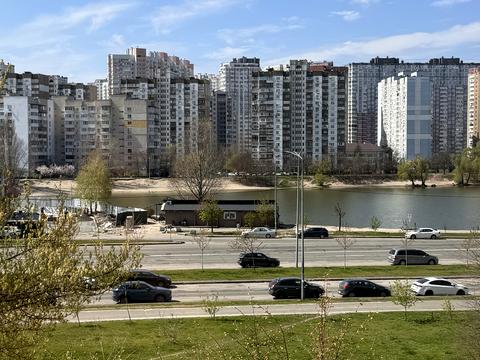 квартира за адресою Ревуцького вул., 13
