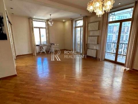 коммерческая по адресу Крещатик ул. (Kreschatic), 25