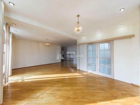 коммерческая по адресу Крещатик ул. (Kreschatic), 25