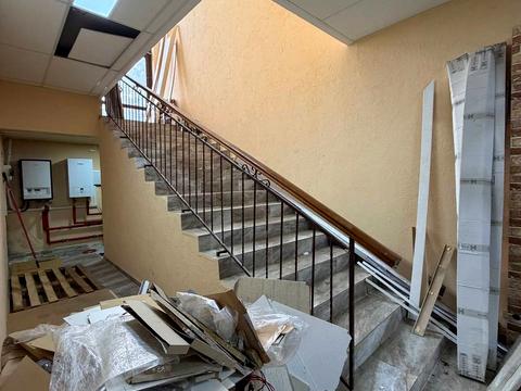 комерційна за адресою Володимира Івасюка вул., 76а