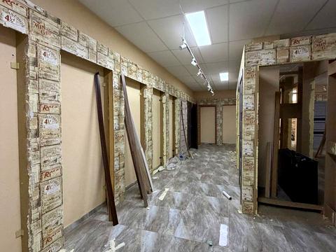 комерційна за адресою Володимира Івасюка вул., 76а